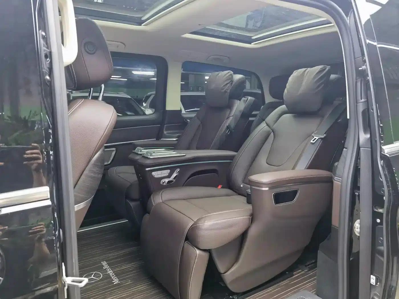 Mercedes-Benz V-Class 2024 V 300 Premium Edition — миниатюра 9