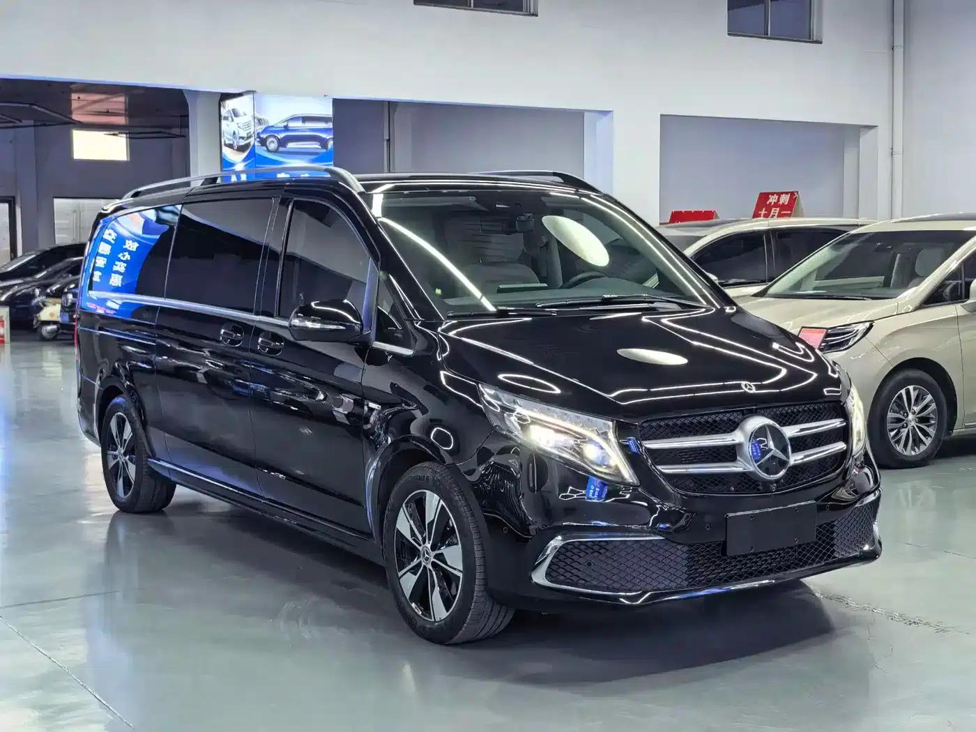 Mercedes-Benz V-Class 2021 V 260 L Long Wheelbase Premium Edition — миниатюра 17