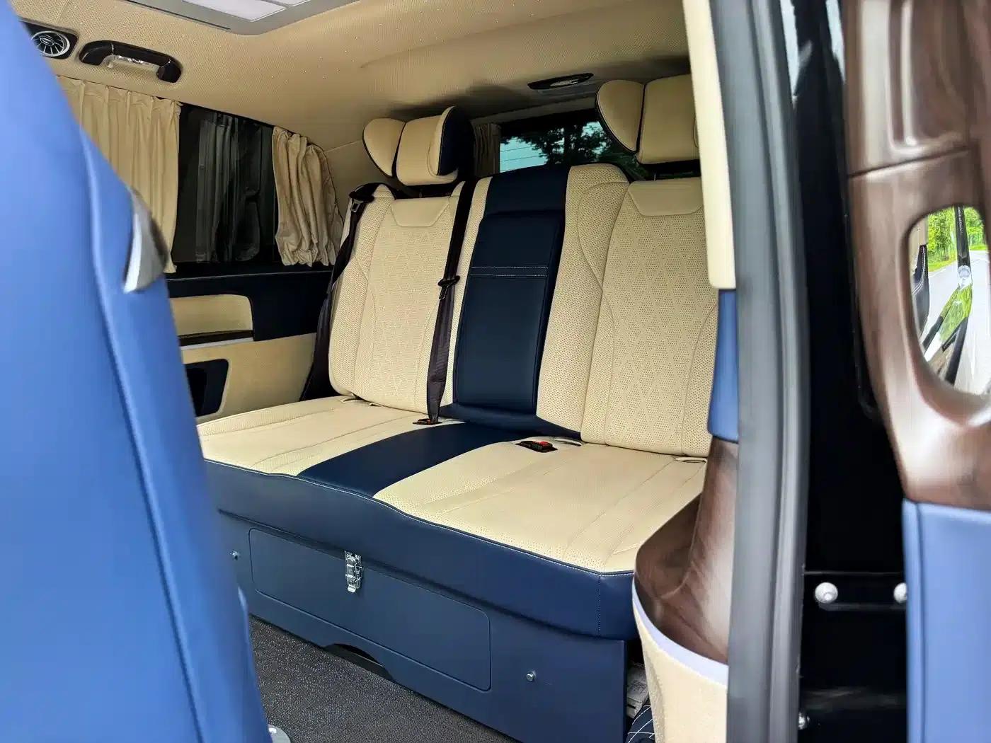 Mercedes-Benz V-Class 2022 V 260 Navigator Edition — миниатюра 16