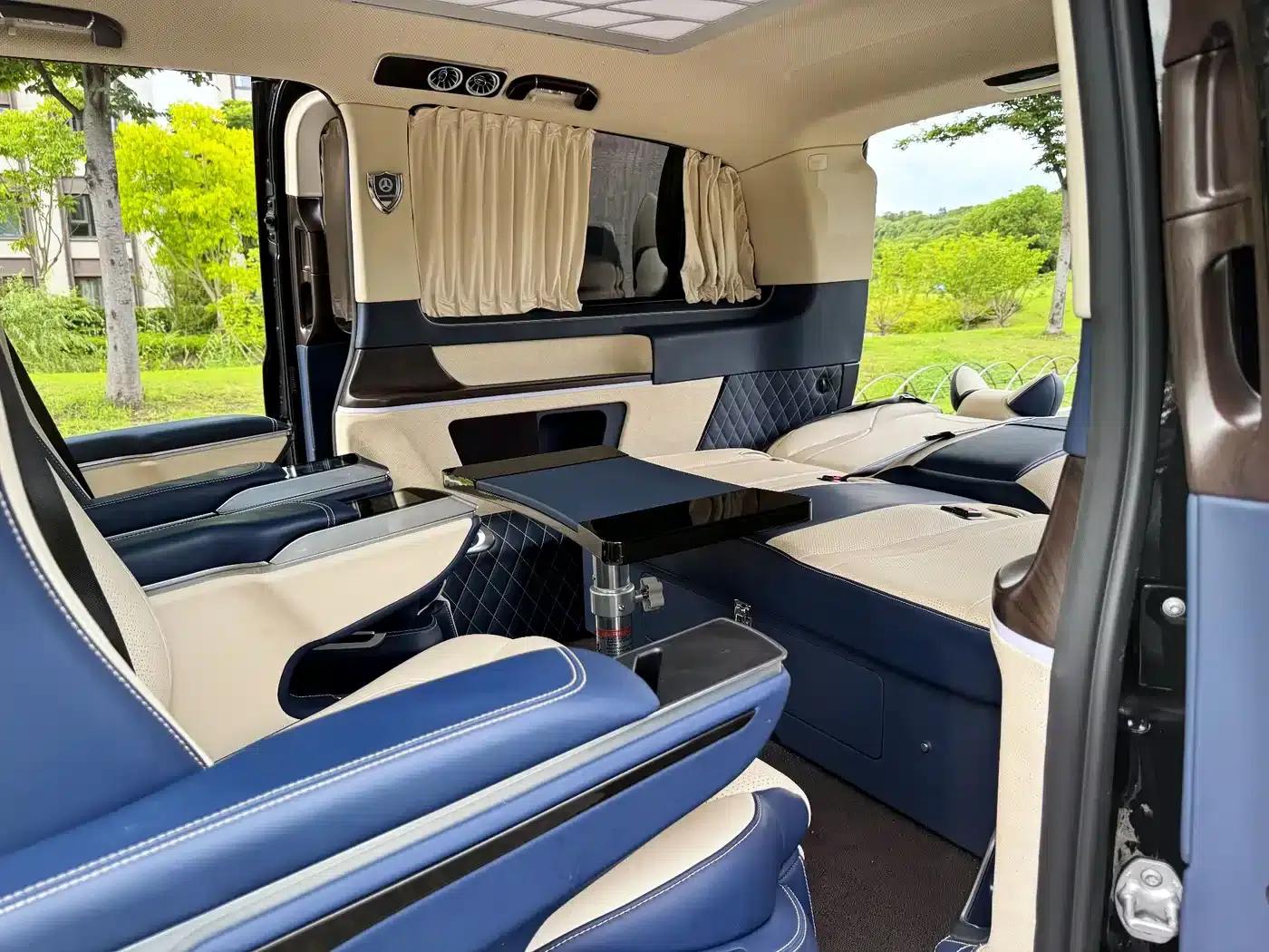 Mercedes-Benz V-Class 2022 V 260 Navigator Edition — миниатюра 17