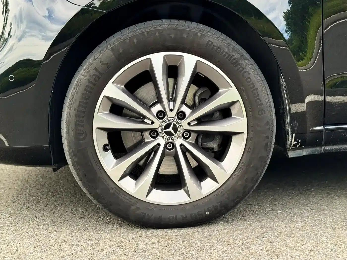 Mercedes-Benz V-Class 2022 V 260 Navigator Edition — миниатюра 19