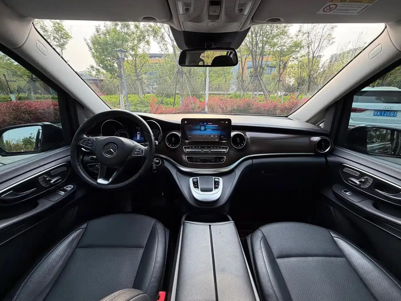 Mercedes-Benz V-Class 2021 V 260 Navigator Edition — миниатюра 15