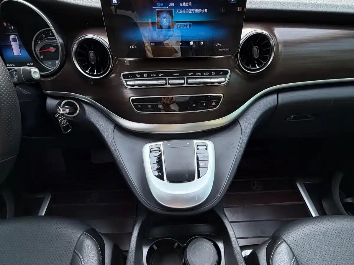 Mercedes-Benz V-Class 2021 V 260 Navigator Edition — миниатюра 17