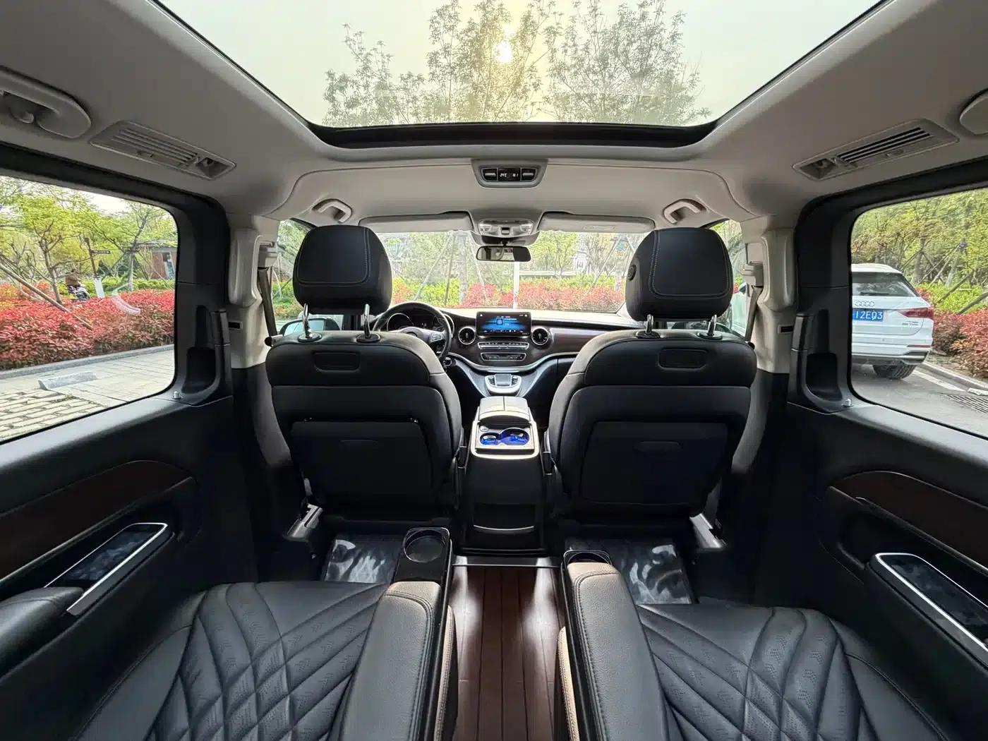 Mercedes-Benz V-Class 2021 V 260 Navigator Edition — миниатюра 20