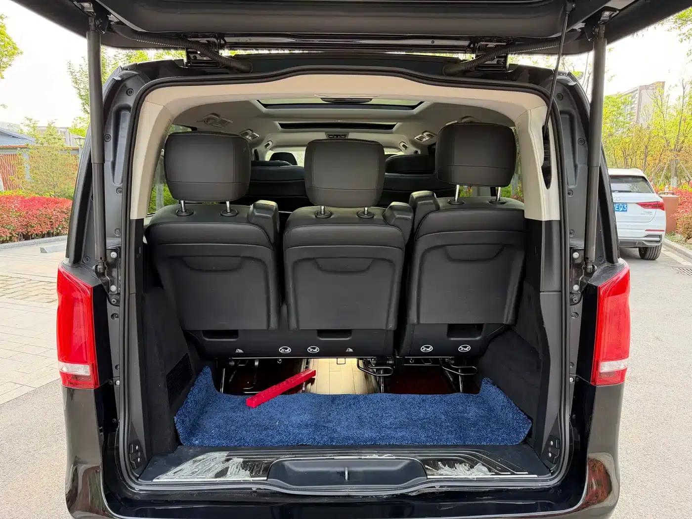 Mercedes-Benz V-Class 2021 V 260 Navigator Edition — миниатюра 24