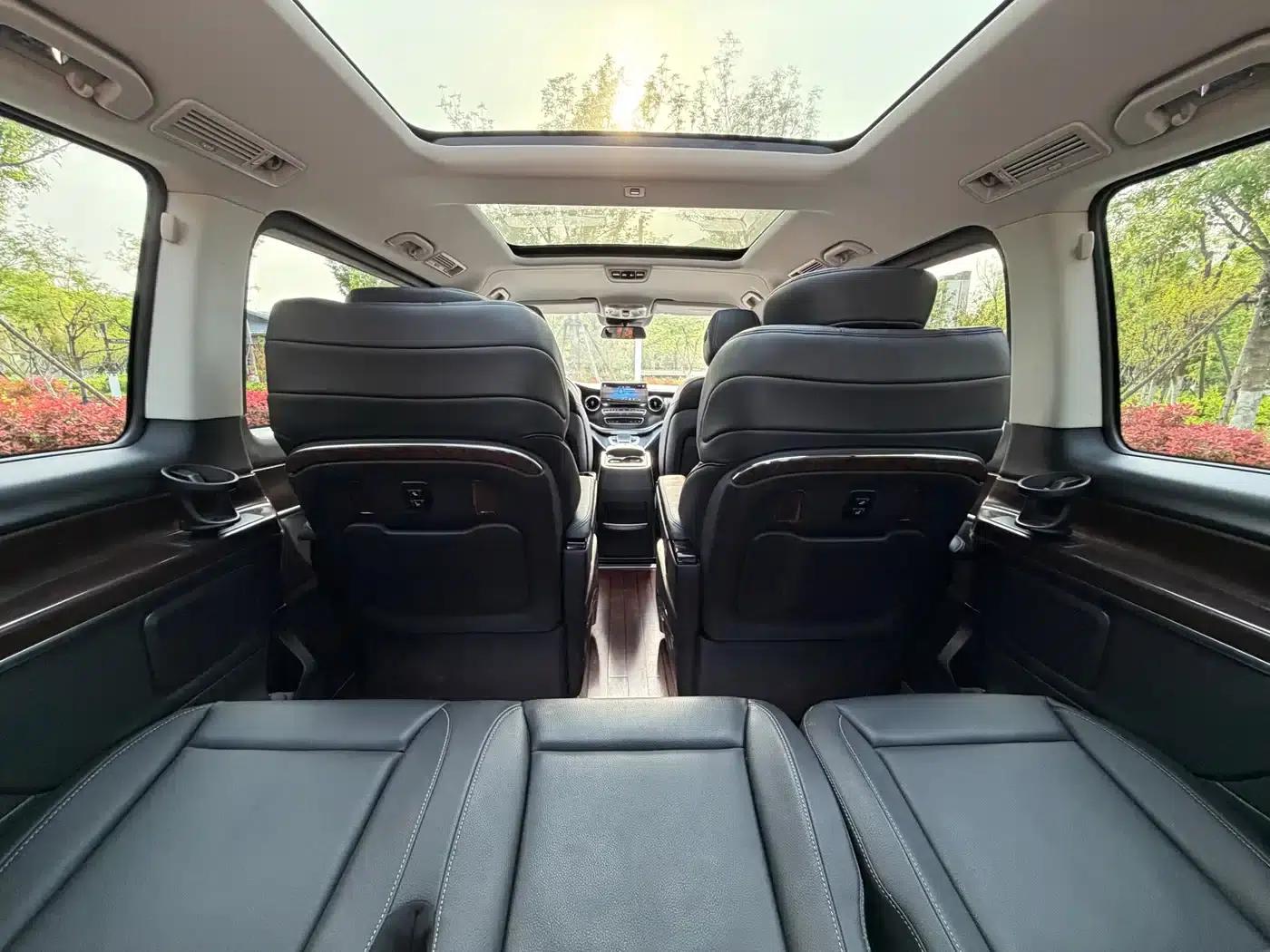 Mercedes-Benz V-Class 2021 V 260 Navigator Edition — миниатюра 25