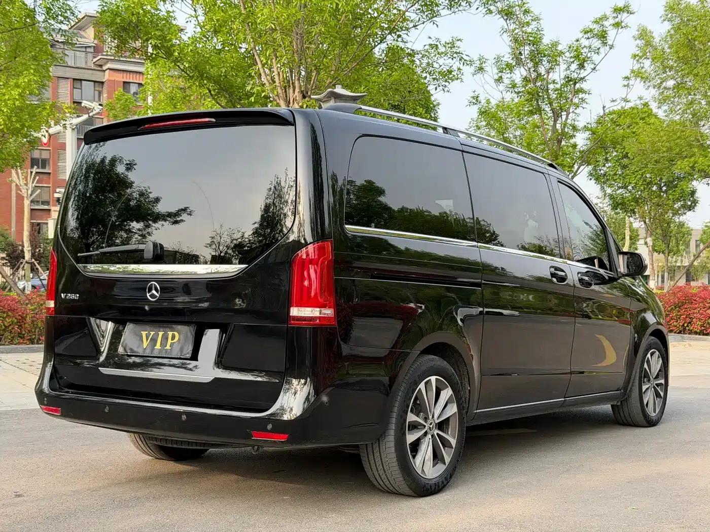 Mercedes-Benz V-Class 2021 V 260 Navigator Edition — миниатюра 28