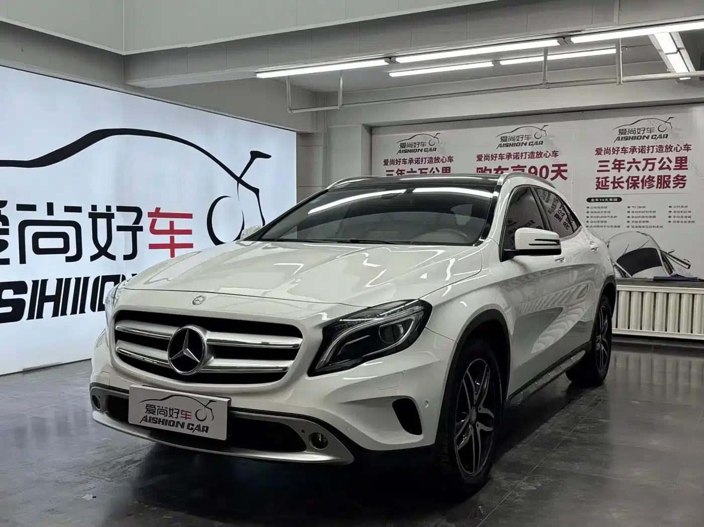 2016 Mercedes-Benz GLA 220 4MATIC Fashion Edition — миниатюра 1