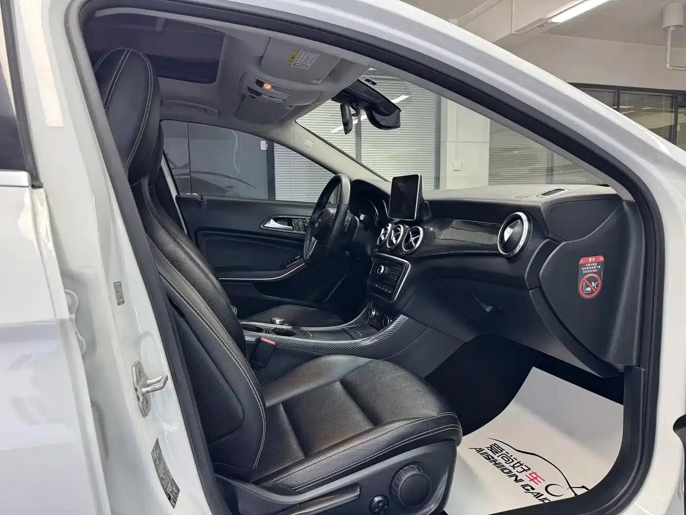 2016 Mercedes-Benz GLA 220 4MATIC Fashion Edition — миниатюра 13