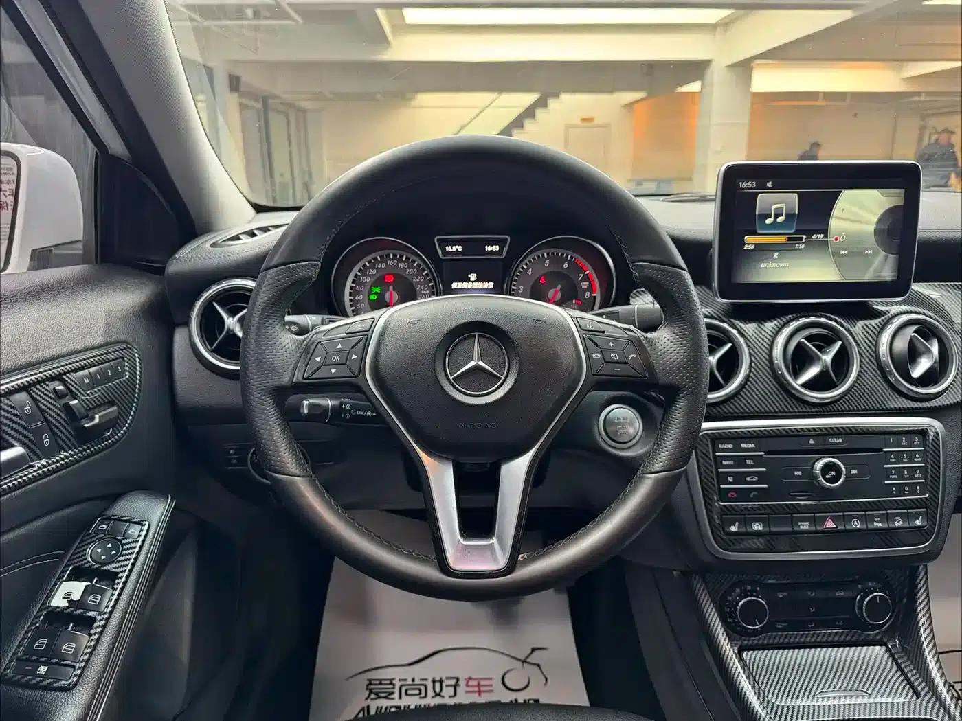 2016 Mercedes-Benz GLA 220 4MATIC Fashion Edition — миниатюра 10