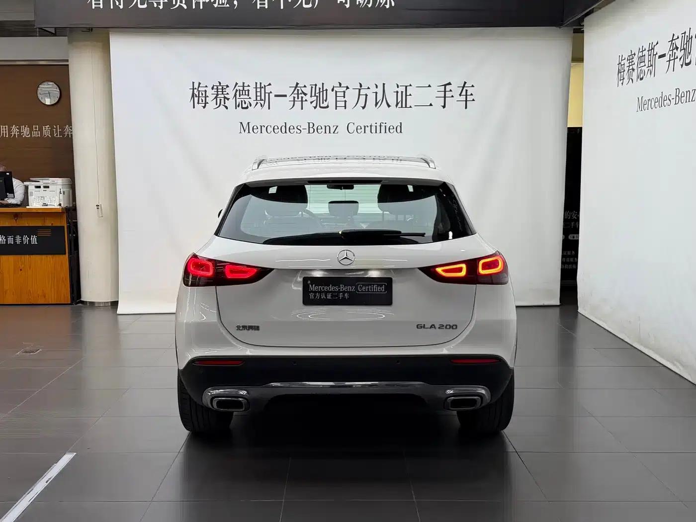 2022 Mercedes-Benz GLA 200 — миниатюра 3