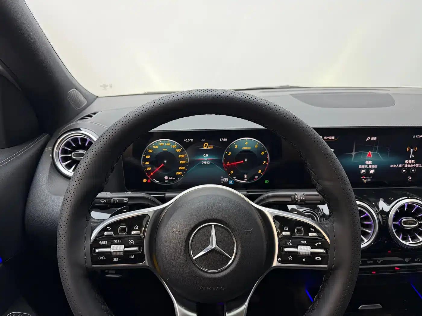 2022 Mercedes-Benz GLA 200 — миниатюра 7