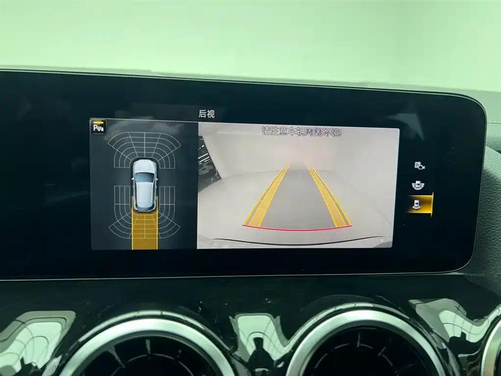 2020 Mercedes-Benz GLA 180 — миниатюра 22