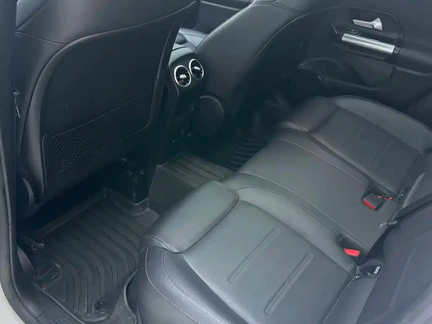 2020 Mercedes-Benz GLA 180 — миниатюра 13