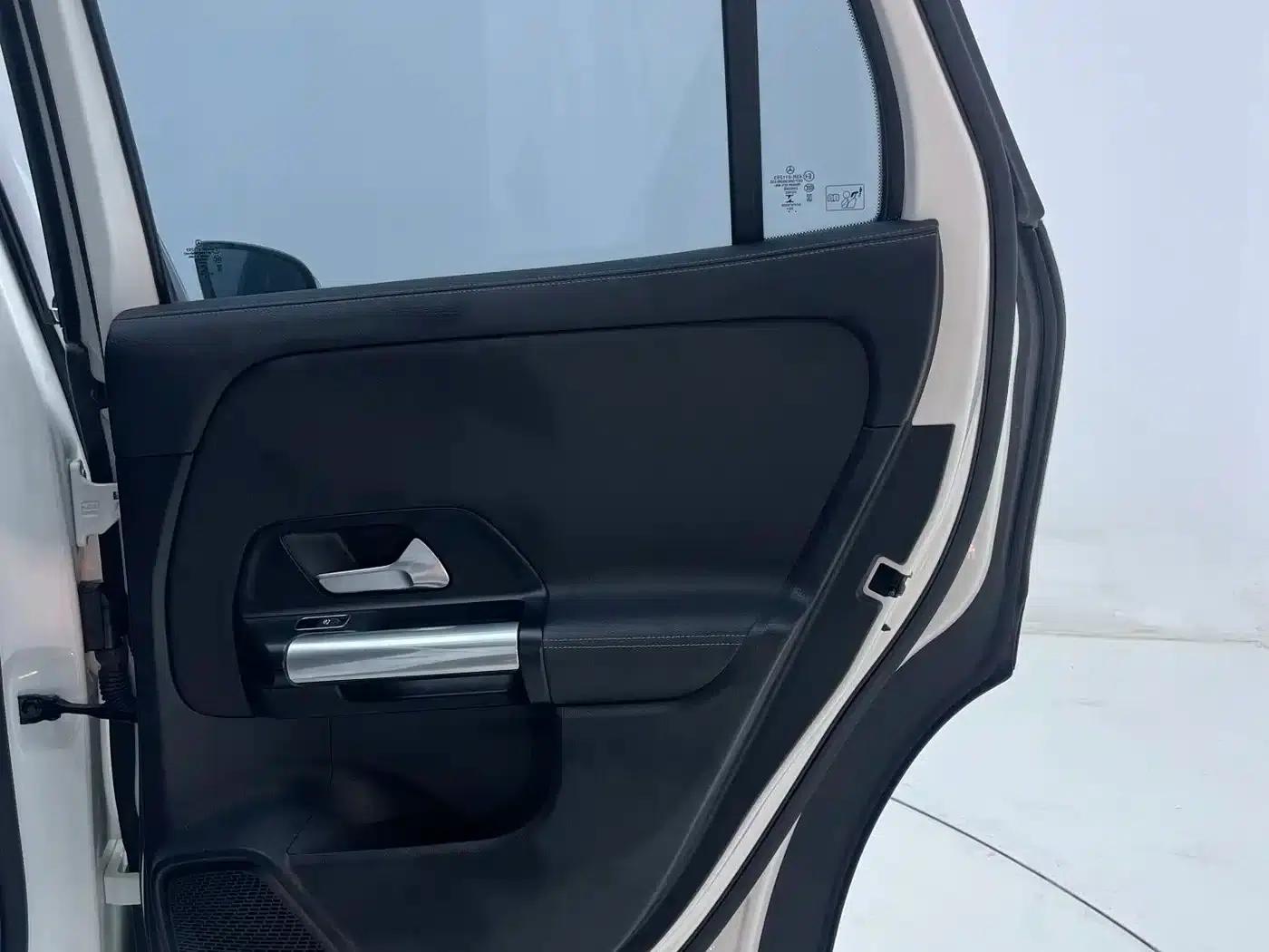 2020 Mercedes-Benz GLA 180 — миниатюра 15