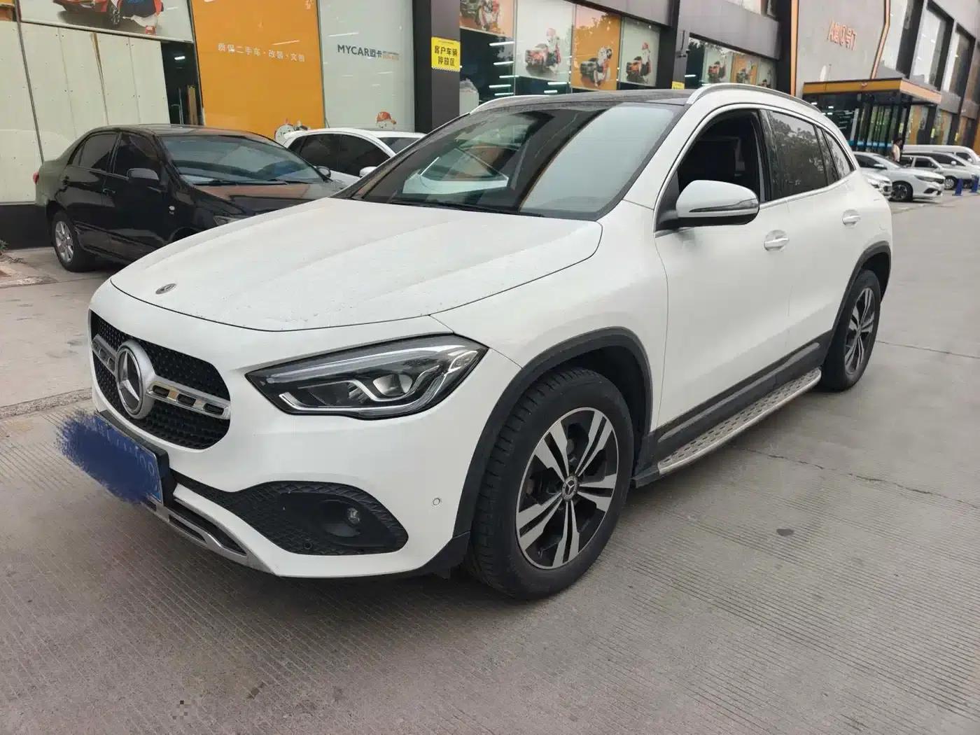 2020 Mercedes-Benz GLA 200 — миниатюра 1