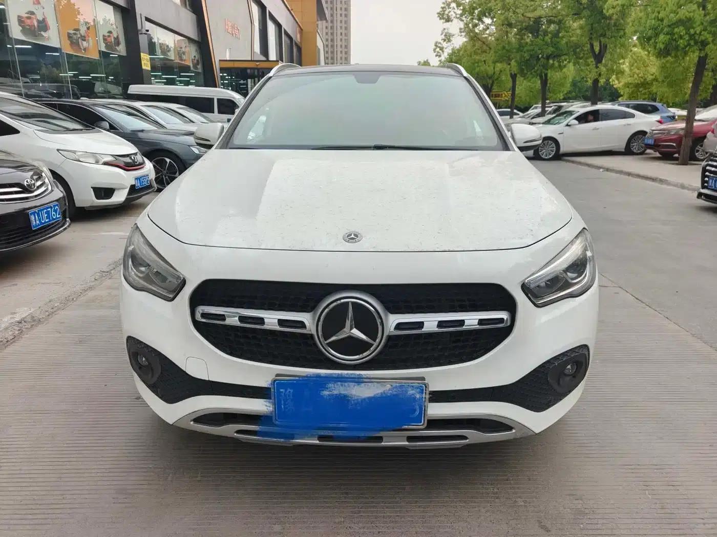2020 Mercedes-Benz GLA 200 — миниатюра 2