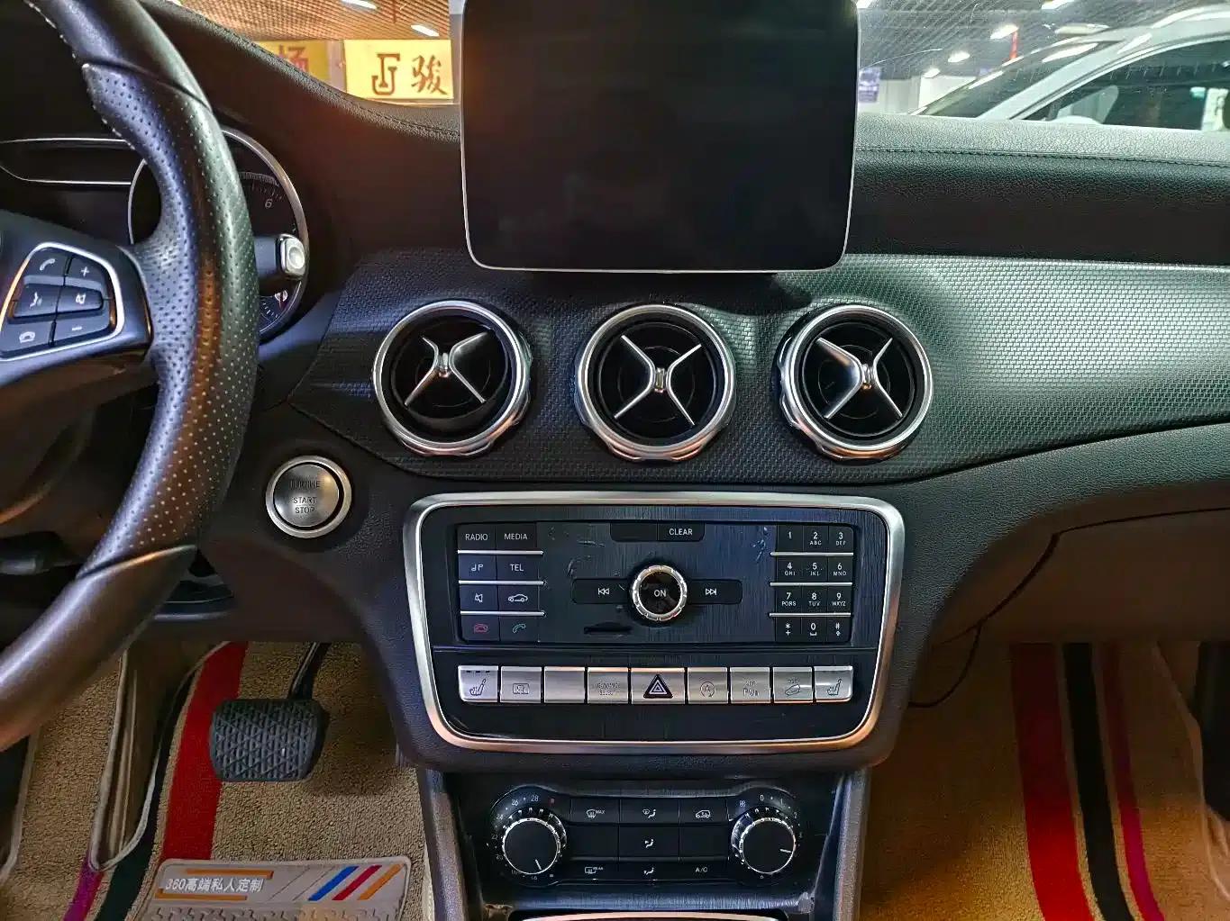 2018 Mercedes-Benz GLA 220 4MATIC Sport — миниатюра 13