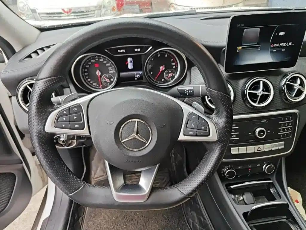 2019 Mercedes-Benz GLA 200 Fashion Edition — миниатюра 3