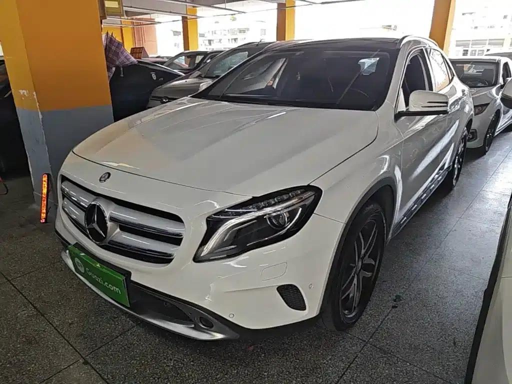 2016 Mercedes-Benz GLA 200 Fashion Edition — миниатюра 1