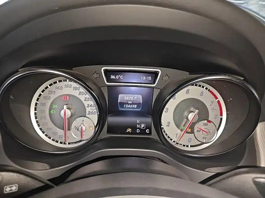 2016 Mercedes-Benz GLA 200 Fashion Edition — миниатюра 12