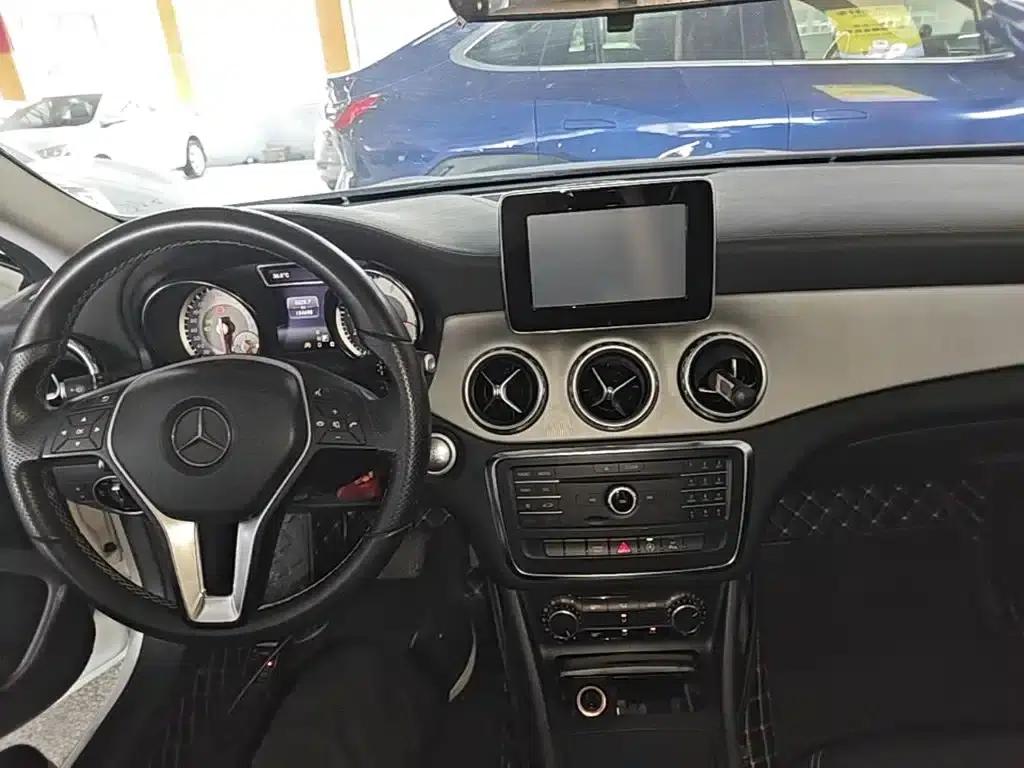 2016 Mercedes-Benz GLA 200 Fashion Edition — миниатюра 10