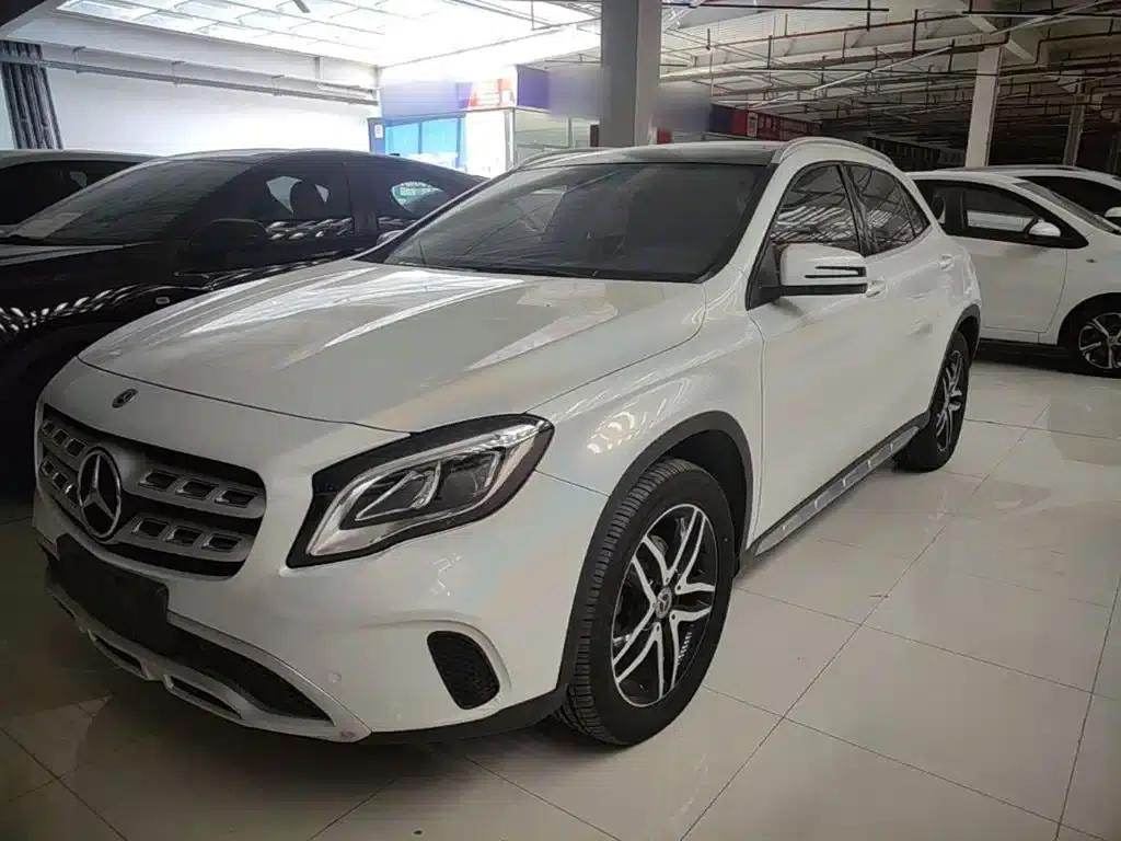 2017 Mercedes-Benz GLA 200 Fashion Edition — миниатюра 2