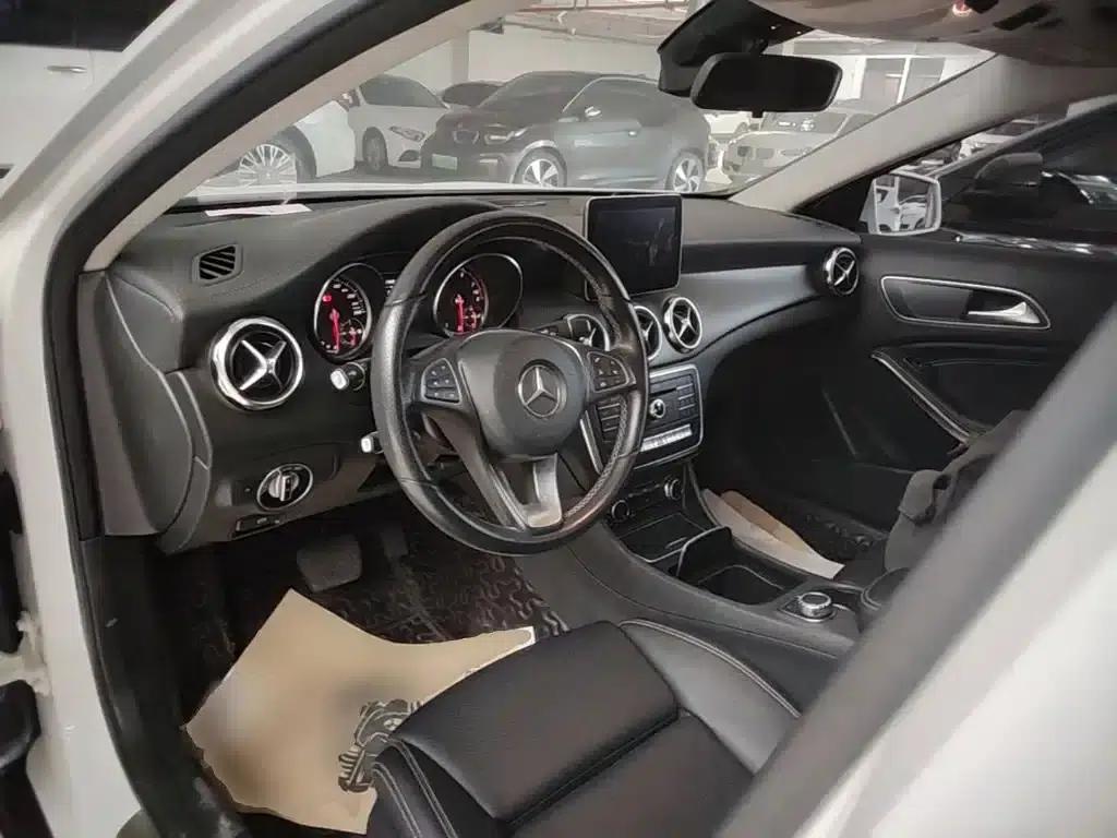 2017 Mercedes-Benz GLA 200 Fashion Edition — миниатюра 10