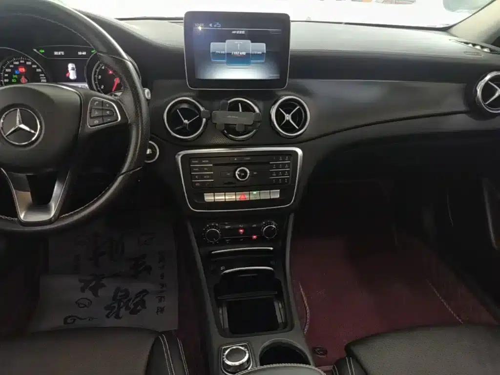 2017 Mercedes-Benz GLA 200 Fashion Edition — миниатюра 13