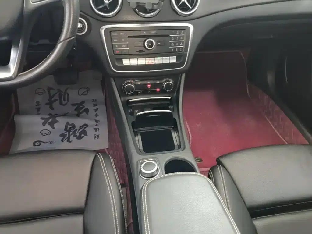 2017 Mercedes-Benz GLA 200 Fashion Edition — миниатюра 14
