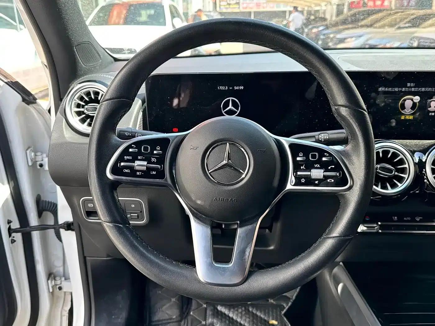 2023 Mercedes-Benz GLB 220 Dynamic — миниатюра 12