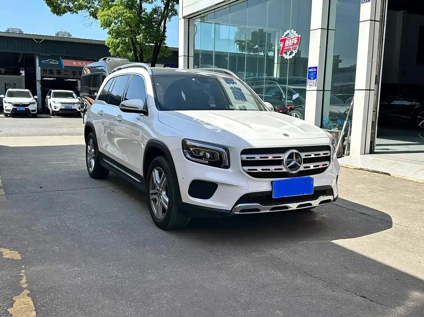 2023 Mercedes-Benz GLB 220 Dynamic — миниатюра 3