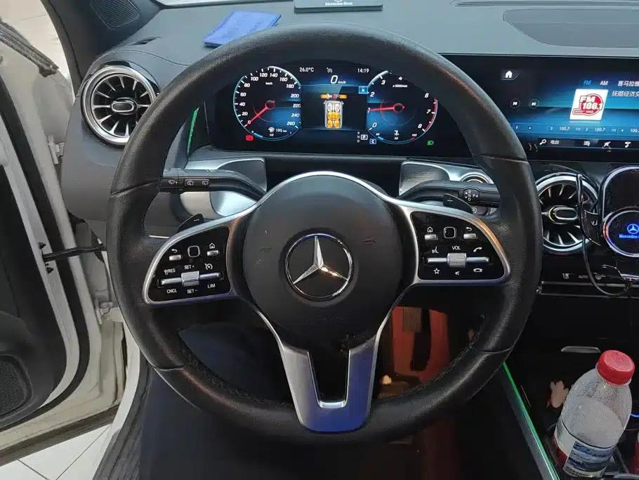 Mercedes-Benz GLB 2021 Fashion Edition — миниатюра 15