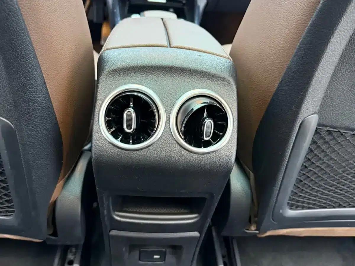 2020 Mercedes-Benz GLB 180 Dynamic — миниатюра 12