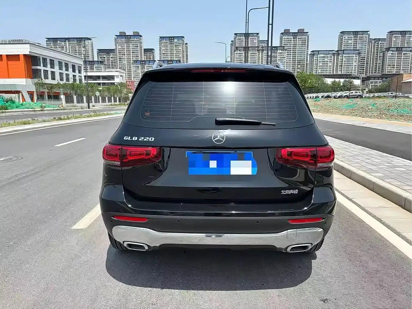 2023 Mercedes-Benz GLB 220 Dynamic — миниатюра 8