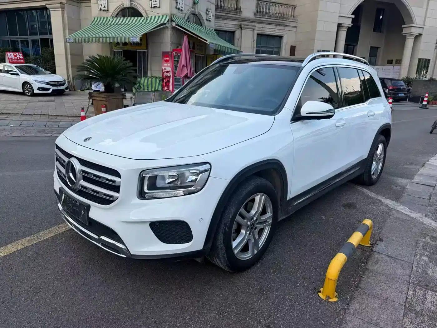 2020 Mercedes-Benz GLB 180 Fashion Edition — миниатюра 1