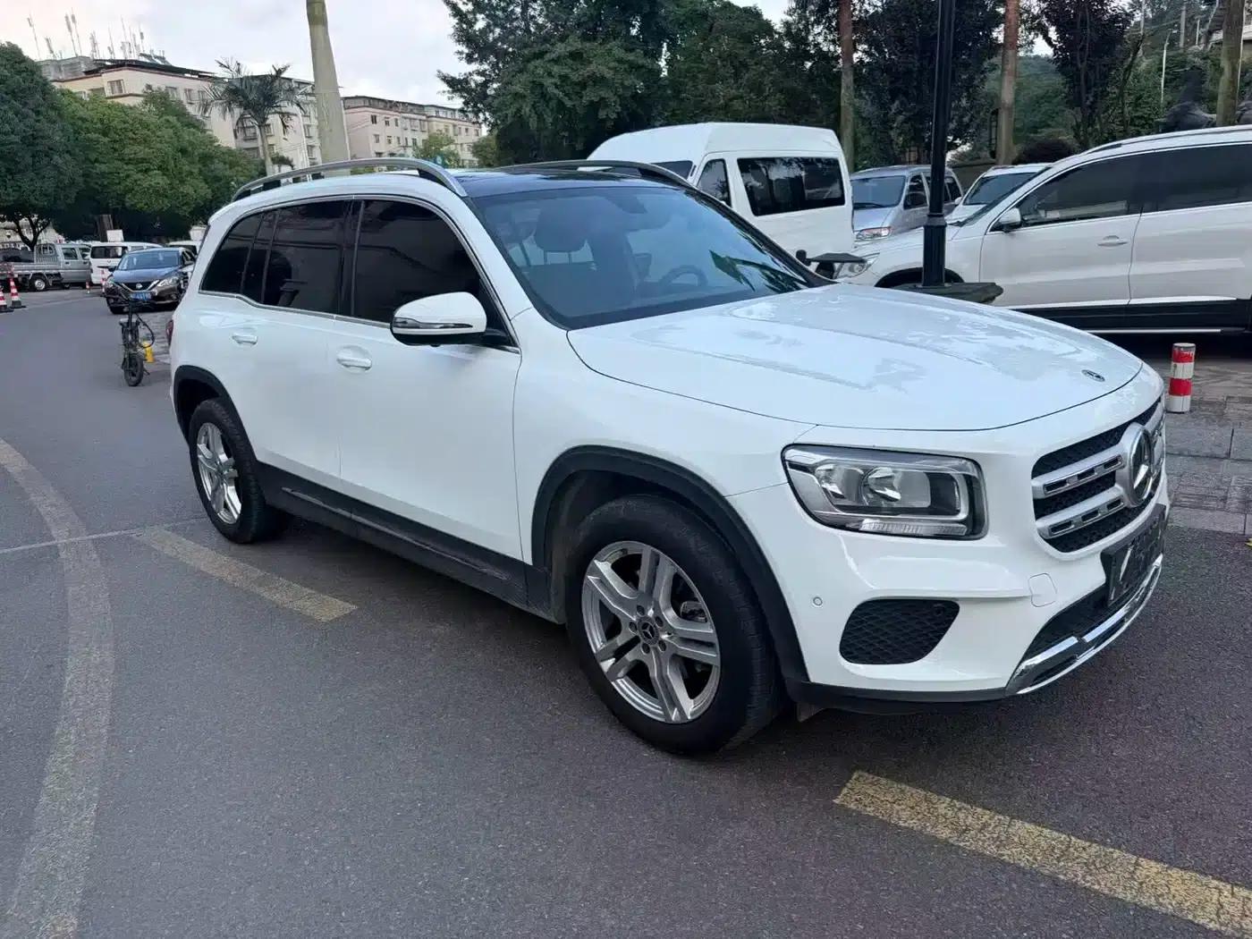 2020 Mercedes-Benz GLB 180 Fashion Edition — миниатюра 3