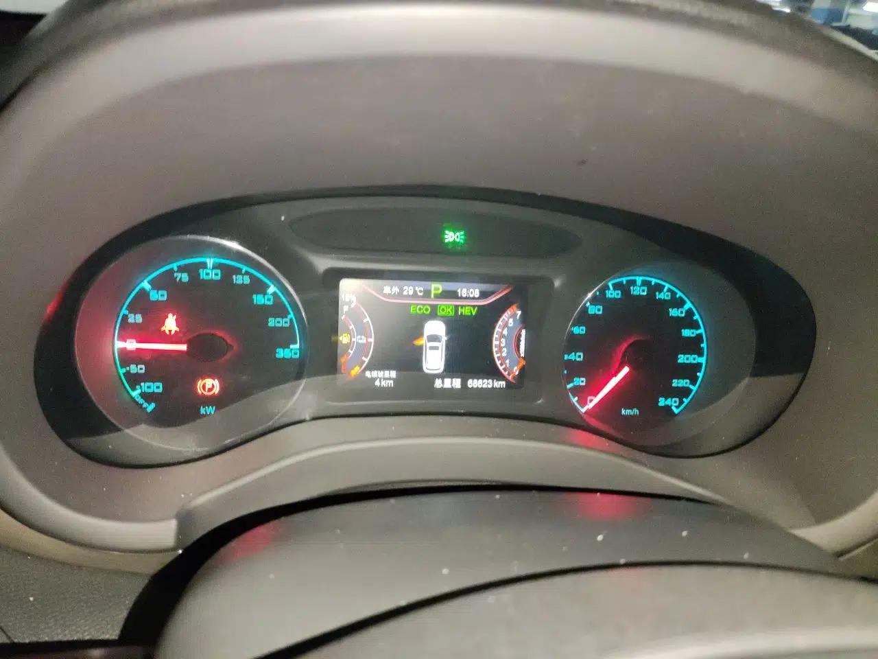 BYD Song New Energy 2017 Song DM 1.5TID All-Wheel Drive Luxury Model — миниатюра 11