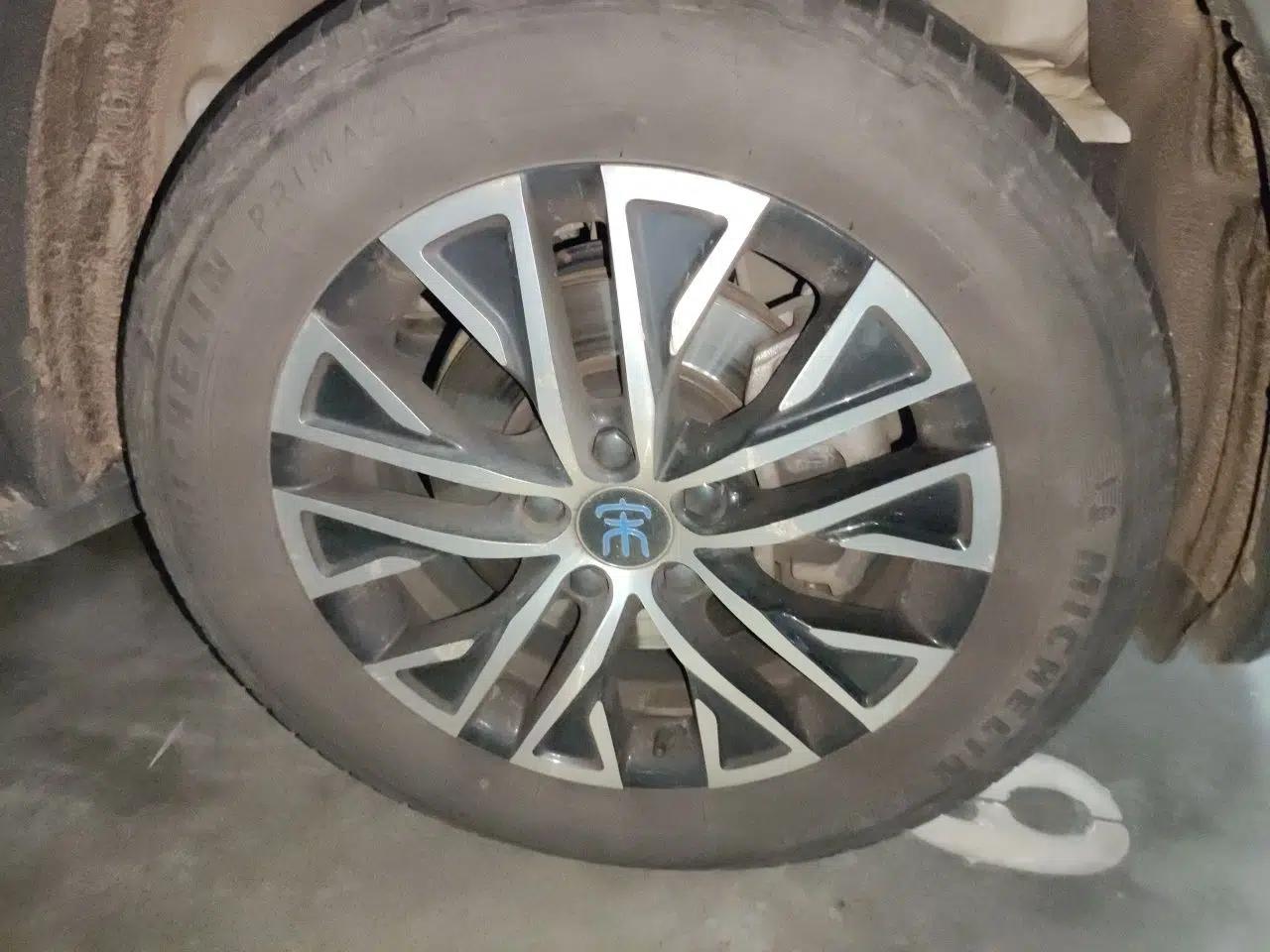 BYD Song New Energy 2017 Song DM 1.5TID All-Wheel Drive Luxury Model — миниатюра 8