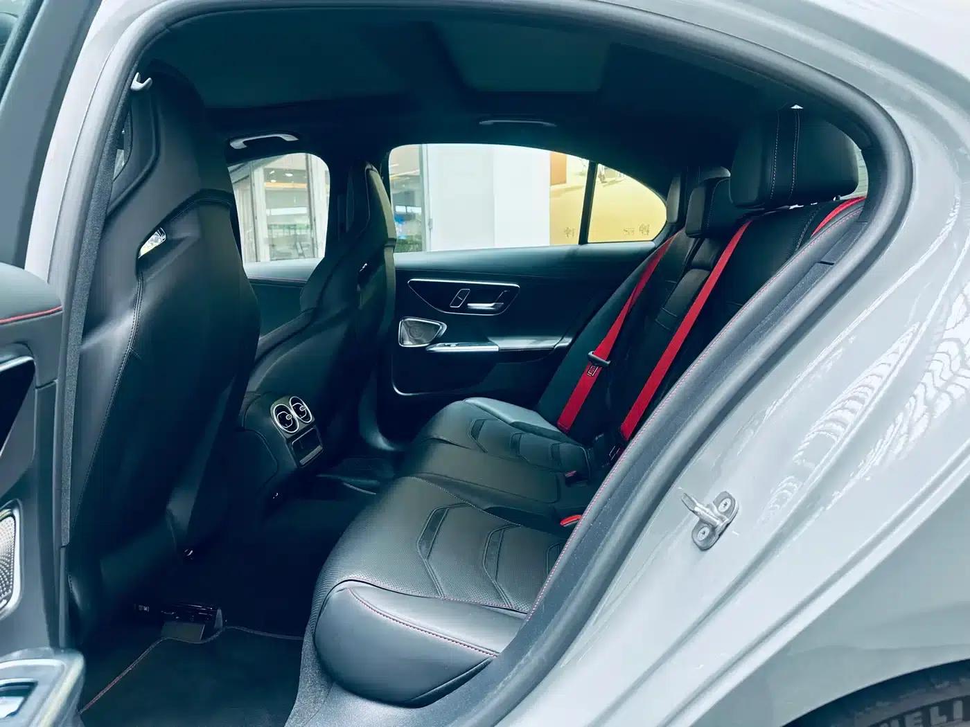 Mercedes-Benz C-Class AMG PHEV 2024 AMG C 63 SE PERFORMANCE F1 Special Edition — миниатюра 10