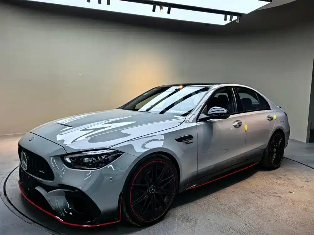 Mercedes-Benz C-Class AMG PHEV 2024 AMG C 63 SE PERFORMANCE F1 Special Edition — миниатюра 1