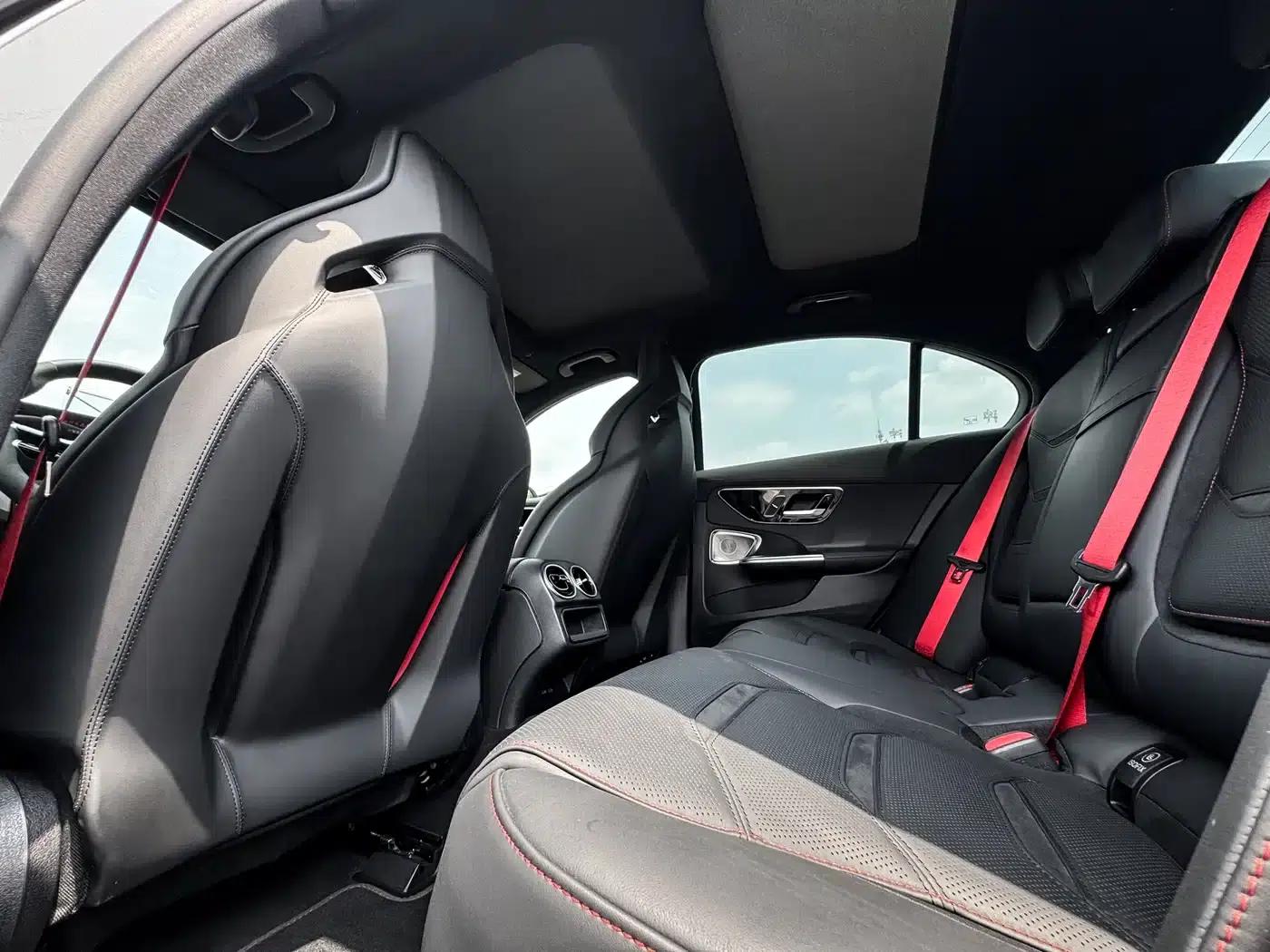 Mercedes-Benz C-Class AMG PHEV 2024 AMG C 63 SE PERFORMANCE F1 Special Edition — миниатюра 7