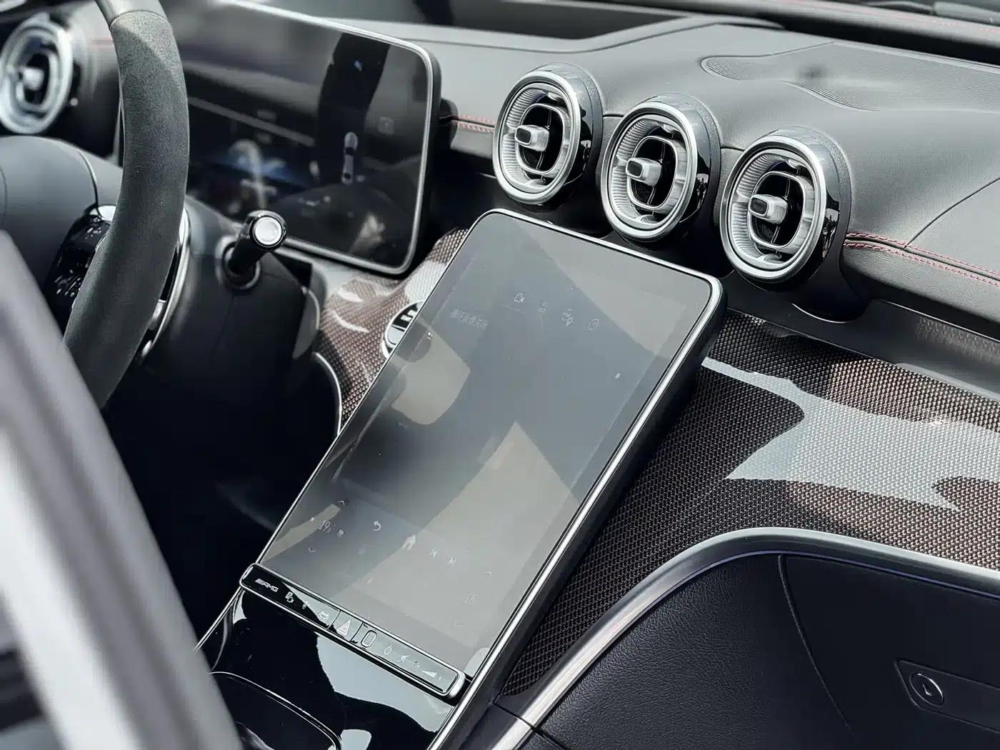 Mercedes-Benz C-Class AMG PHEV 2024 AMG C 63 SE PERFORMANCE F1 Special Edition — миниатюра 8