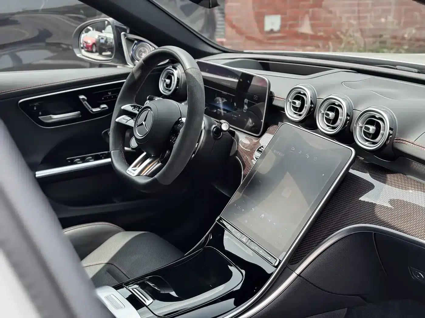 Mercedes-Benz C-Class AMG PHEV 2024 AMG C 63 SE PERFORMANCE F1 Special Edition — миниатюра 9