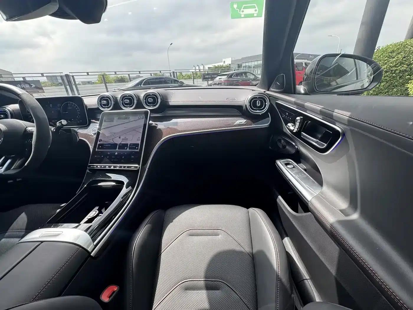 Mercedes-Benz C-Class AMG PHEV 2024 AMG C 63 SE PERFORMANCE F1 Special Edition — миниатюра 13