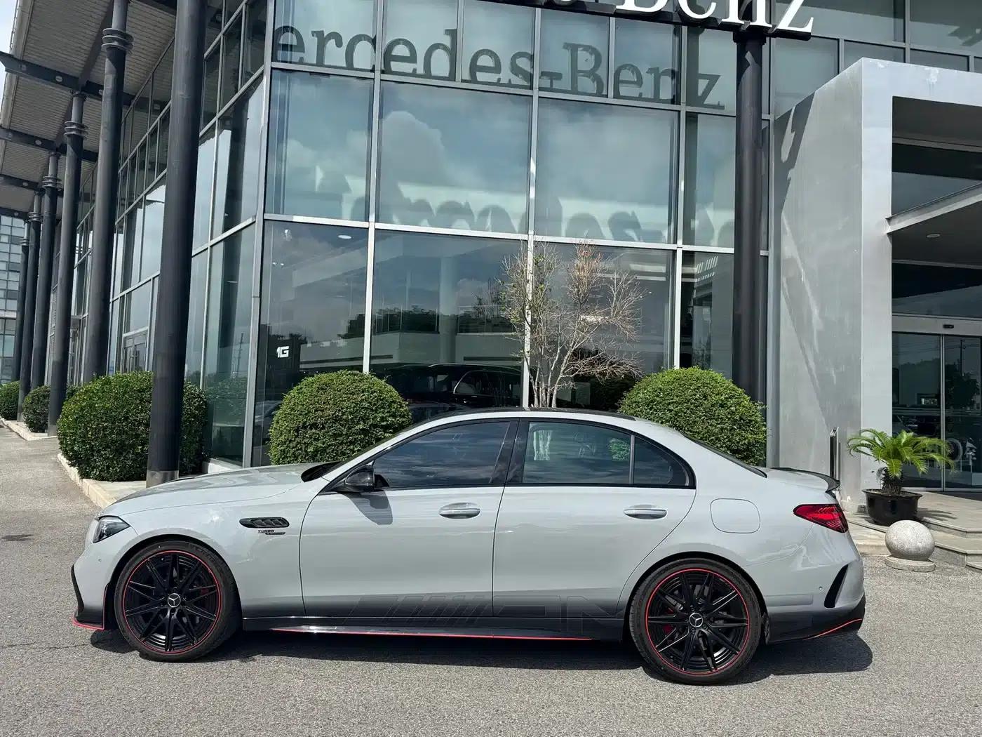 Mercedes-Benz C-Class AMG PHEV 2024 AMG C 63 SE PERFORMANCE F1 Special Edition — миниатюра 19