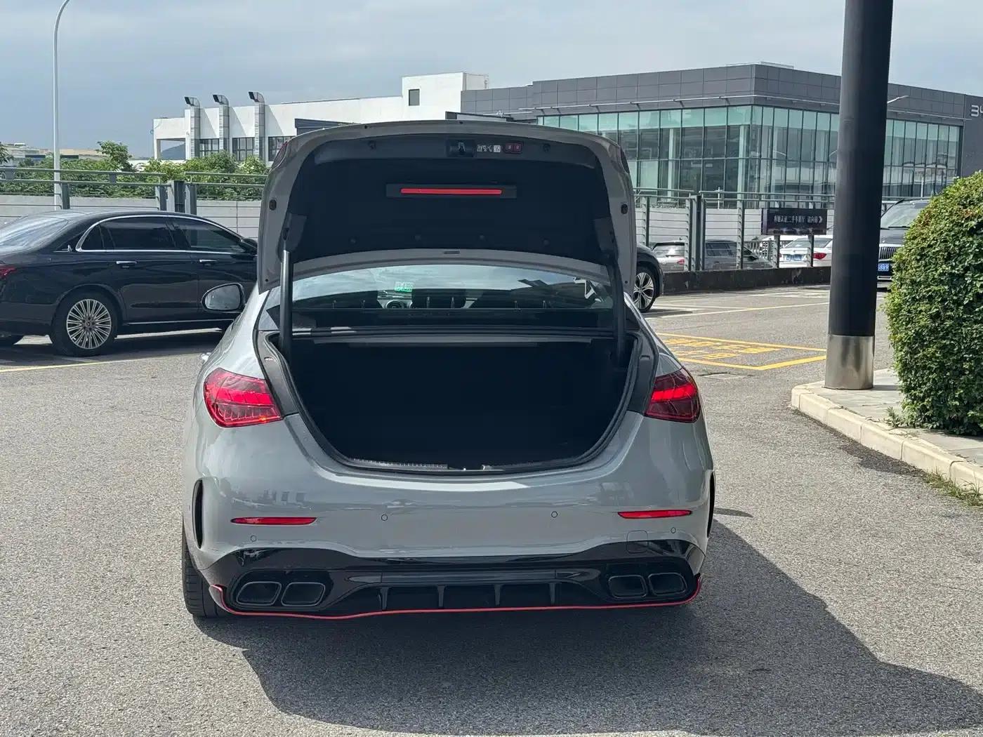 Mercedes-Benz C-Class AMG PHEV 2024 AMG C 63 SE PERFORMANCE F1 Special Edition — миниатюра 24