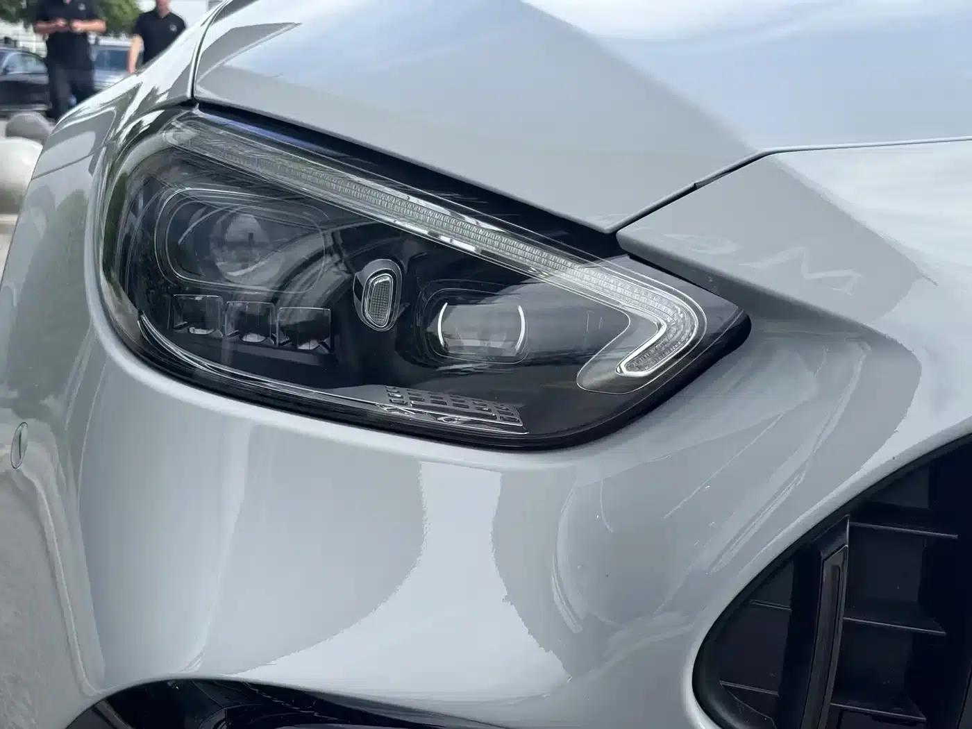 Mercedes-Benz C-Class AMG PHEV 2024 AMG C 63 SE PERFORMANCE F1 Special Edition — миниатюра 4