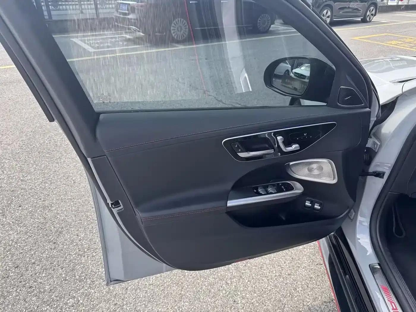Mercedes-Benz C-Class AMG PHEV 2024 AMG C 63 SE PERFORMANCE F1 Special Edition — миниатюра 6