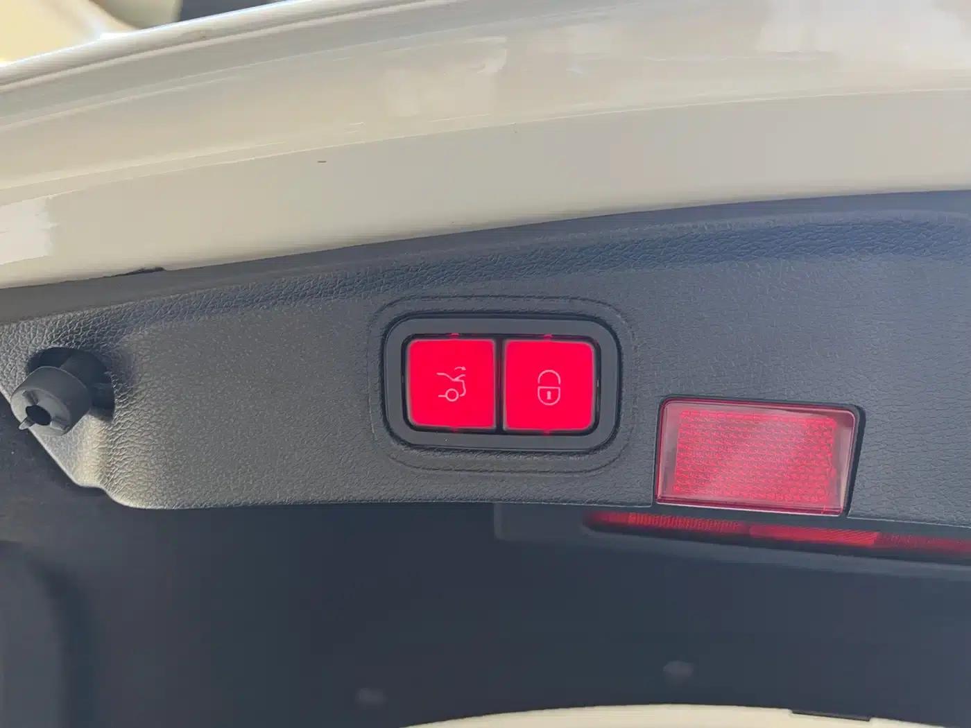 2021 Mercedes-Benz C-Class AMG 43 4MATIC — миниатюра 23